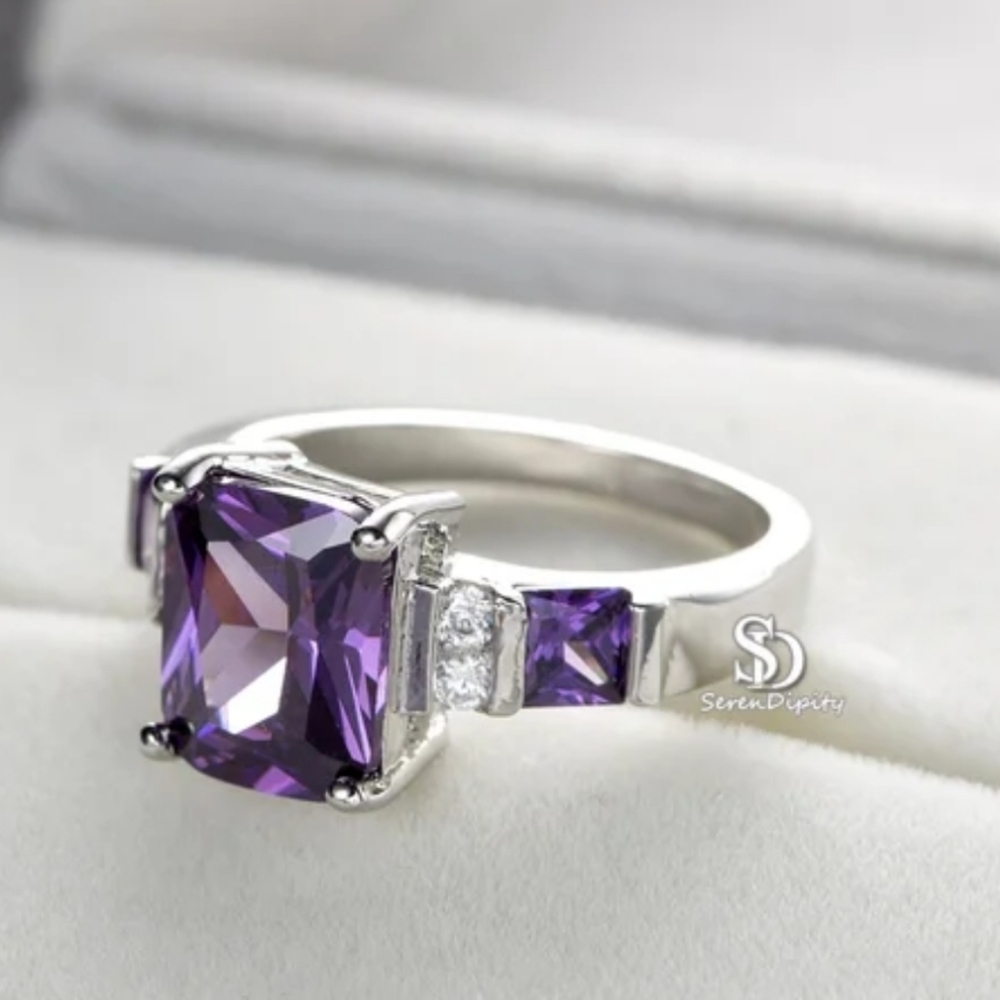 Genuine 0.925 Sterling Silver Amethyst Ring Exquisite Princess Cut Luxury - Picture 4 of 15
